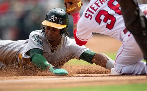 Ruiz sets AL rookie record, Rooker hits 30th homer but A’s lose season finale against Angels